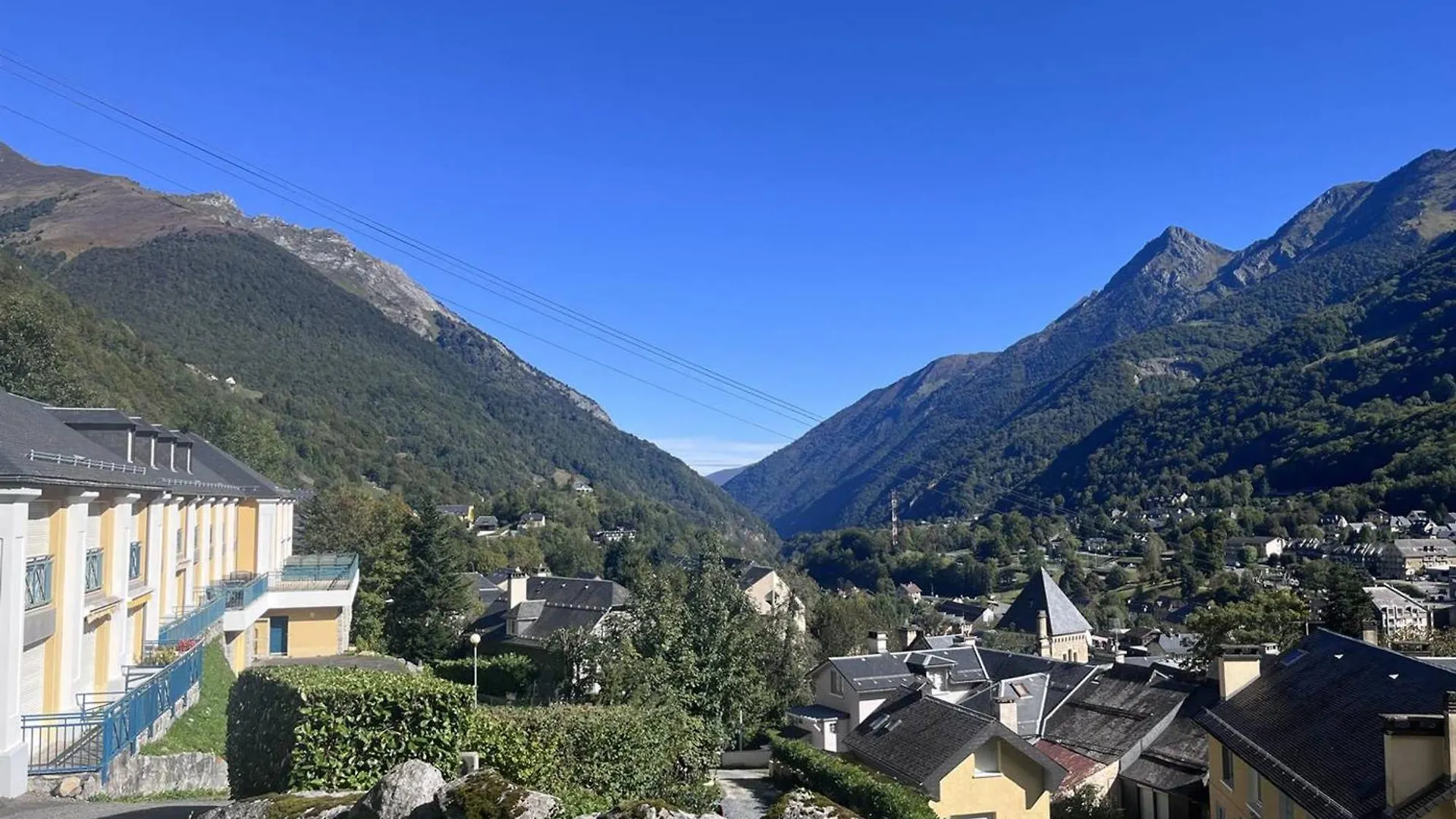 Apartment Appartement Avec Terrasse Et Parking, 2 Chambres, Au Coeur Des Montagnes - Fr-1-812-90 Cauterets